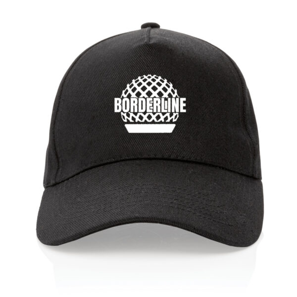Casquette 100% recyclée - casquette sur le merch Borderline - noire avec écriture blanche, de face avec logo Borderline